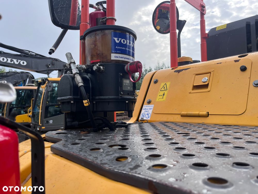 Volvo ECR235EL - 18