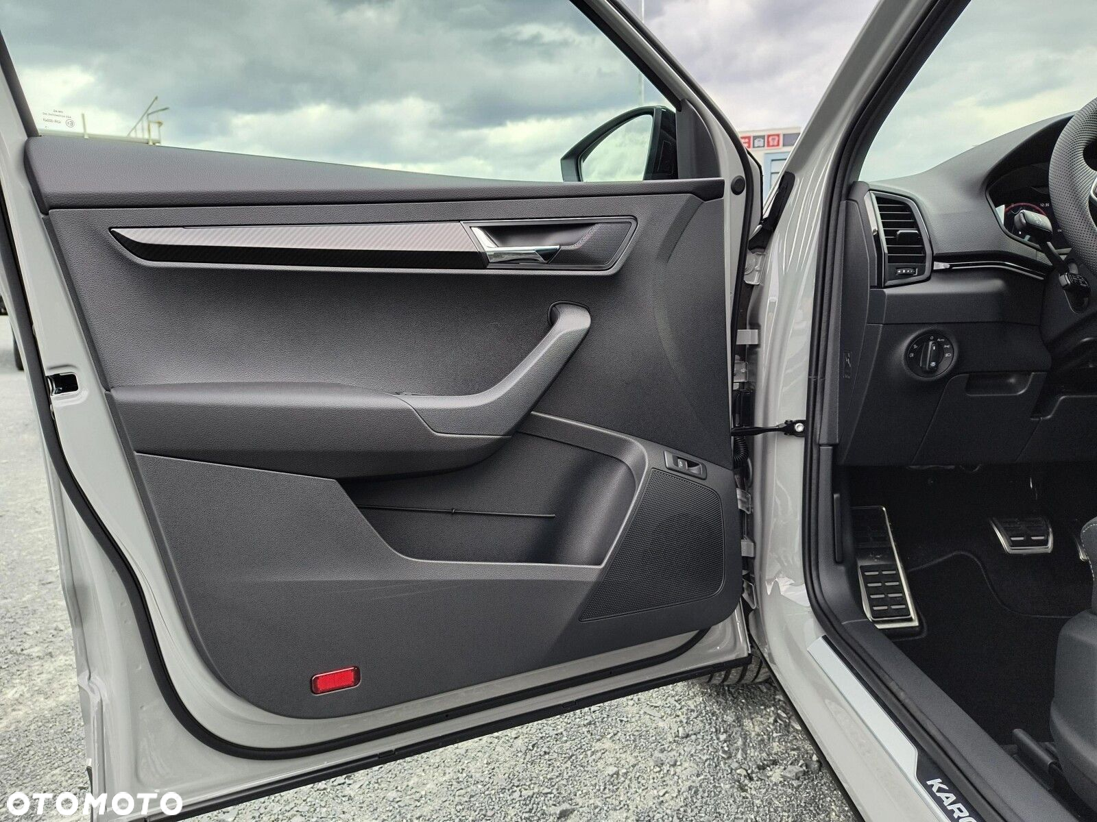 Skoda Karoq 1.5 TSI ACT Sportline DSG - 10