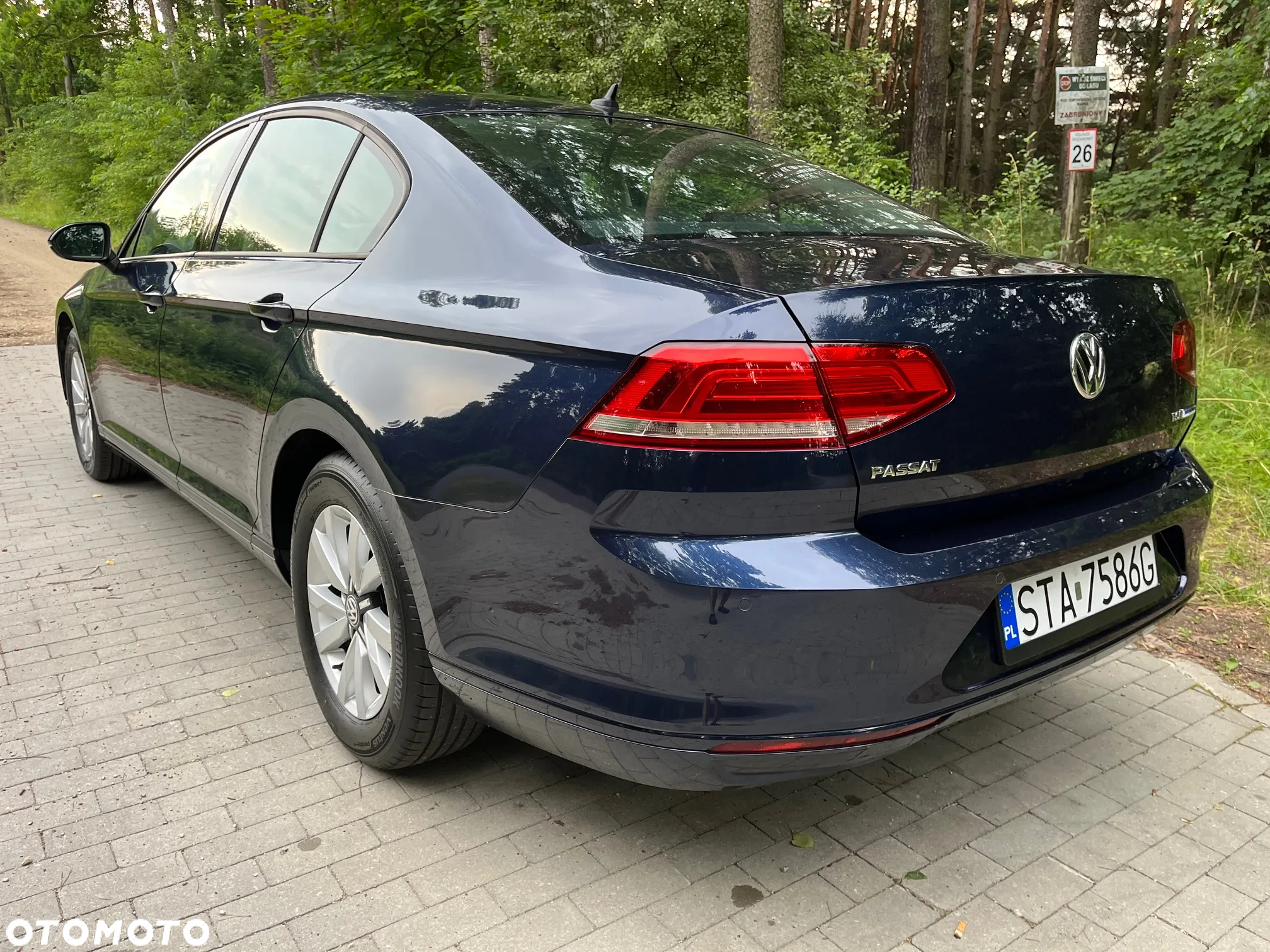 Volkswagen Passat 1.4 TSI BMT Trendline - 14