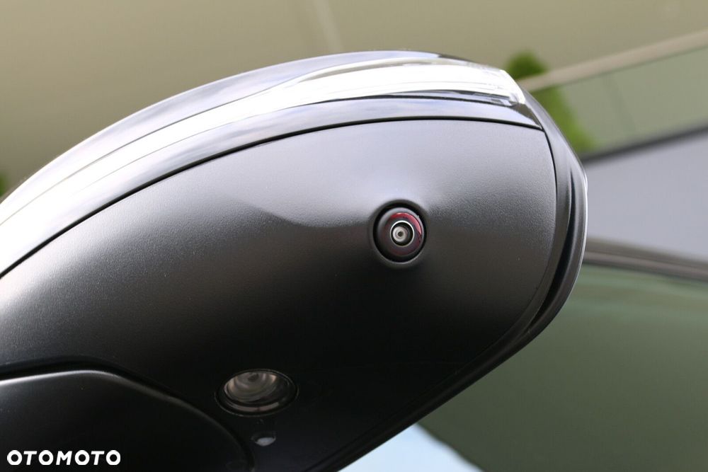 Mercedes-Benz GLE - 11