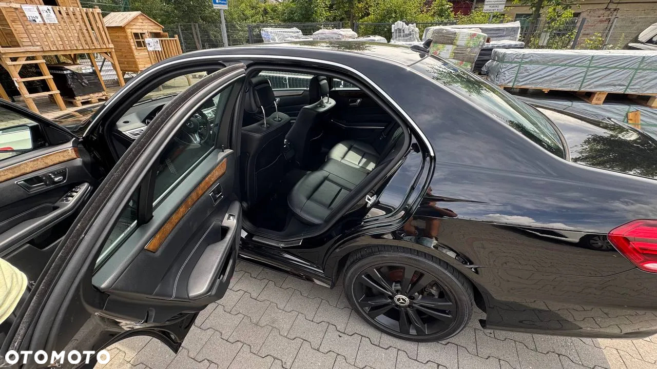 Mercedes-Benz Klasa E 350 4Matic 7G-TRONIC Elegance - 11