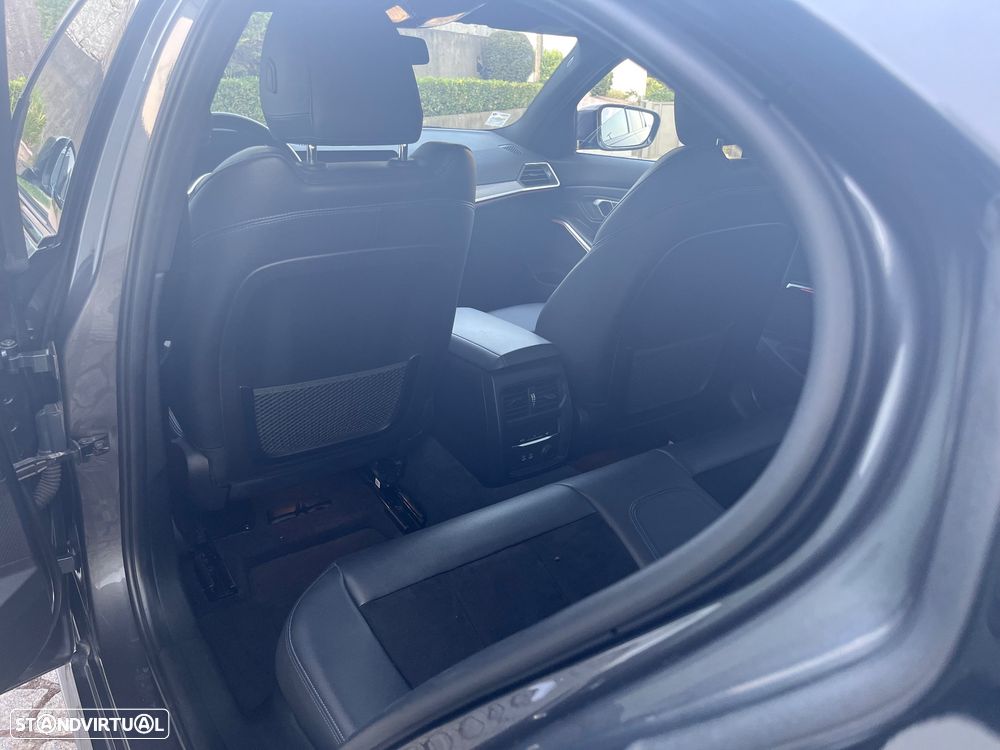 BMW 330 e Auto - 6