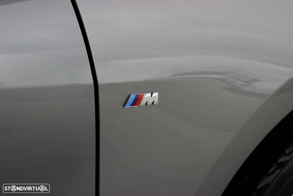 BMW 116 d Pack 50 anos M Auto - 11