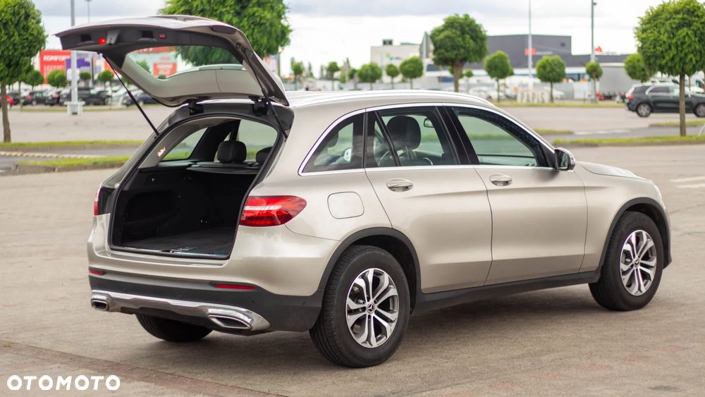 Mercedes-Benz GLC - 28