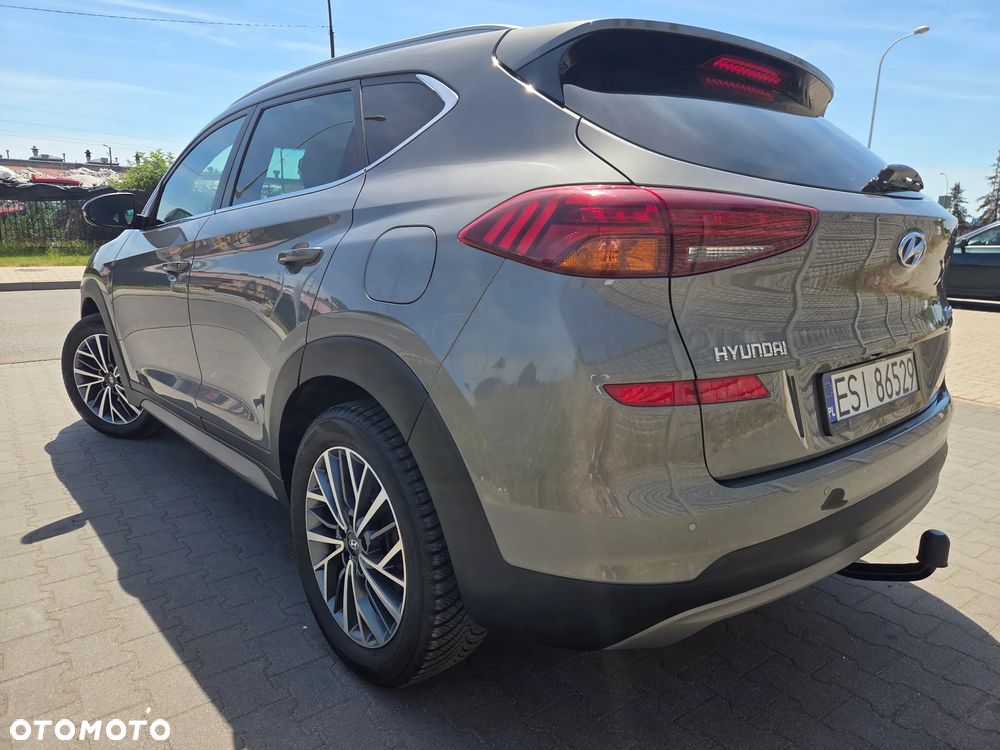 Hyundai Tucson - 2