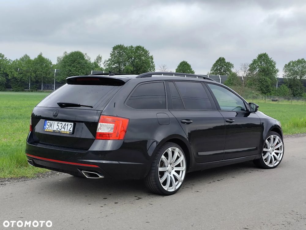 Skoda Octavia 2.0 TDI DSG RS - 4