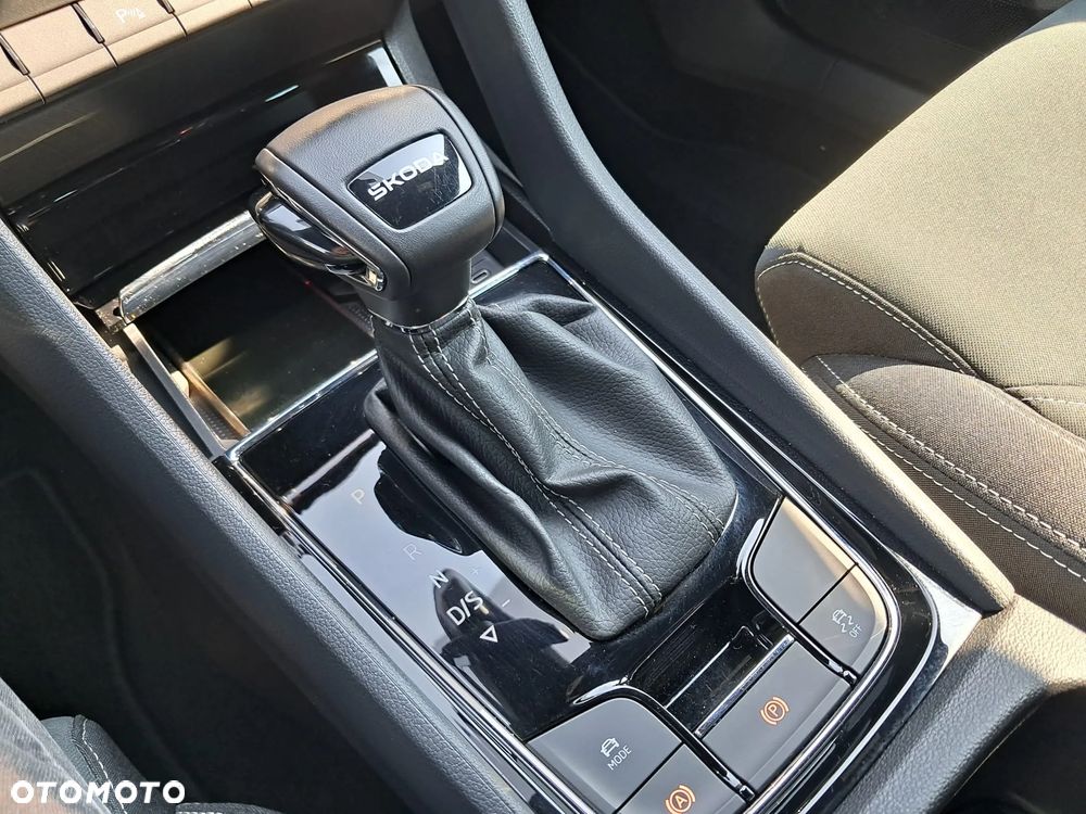 Skoda Karoq 1.5 TSI ACT Sportline DSG - 24