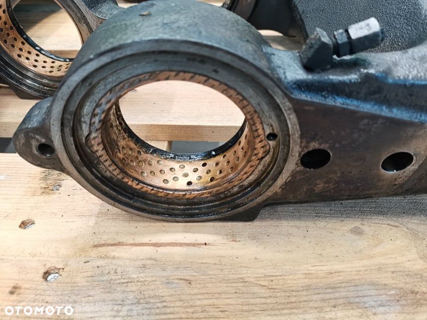 Steyr CVT 6195 {Wahacz dolny osi Carraro 12047 12048} - 7