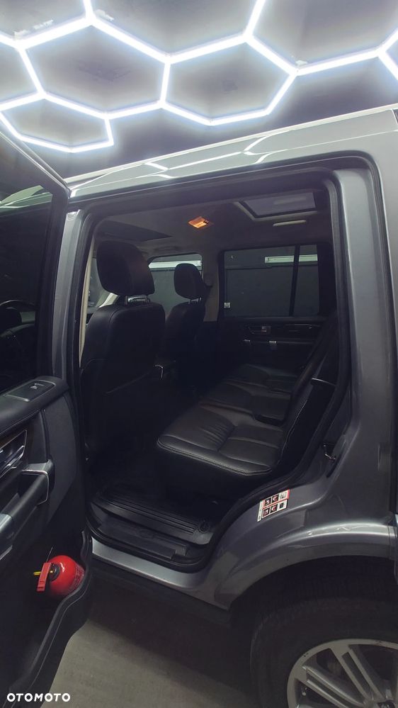 Land Rover Discovery 3.0 SD V6 HSE - 13