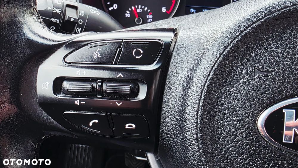 Kia Stonic 1.6 CRDi SCR XL - 19