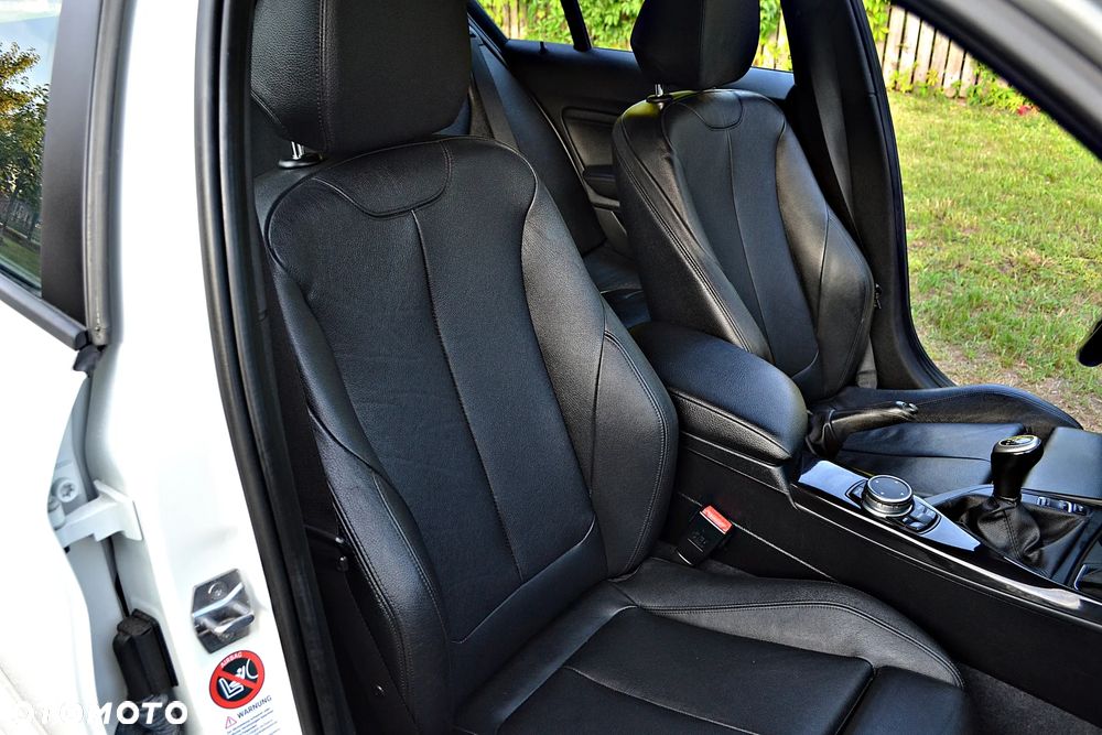 BMW Seria 1 120d xDrive Sport Line - 26