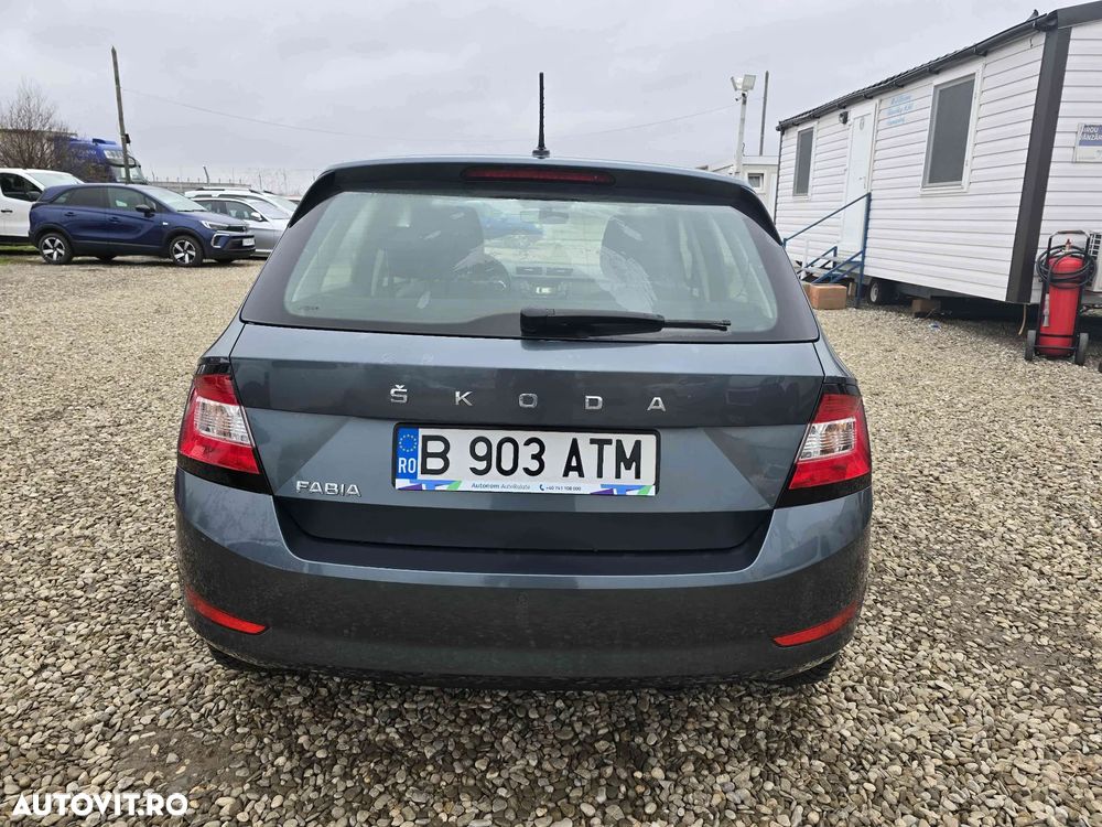 Skoda Fabia - 4