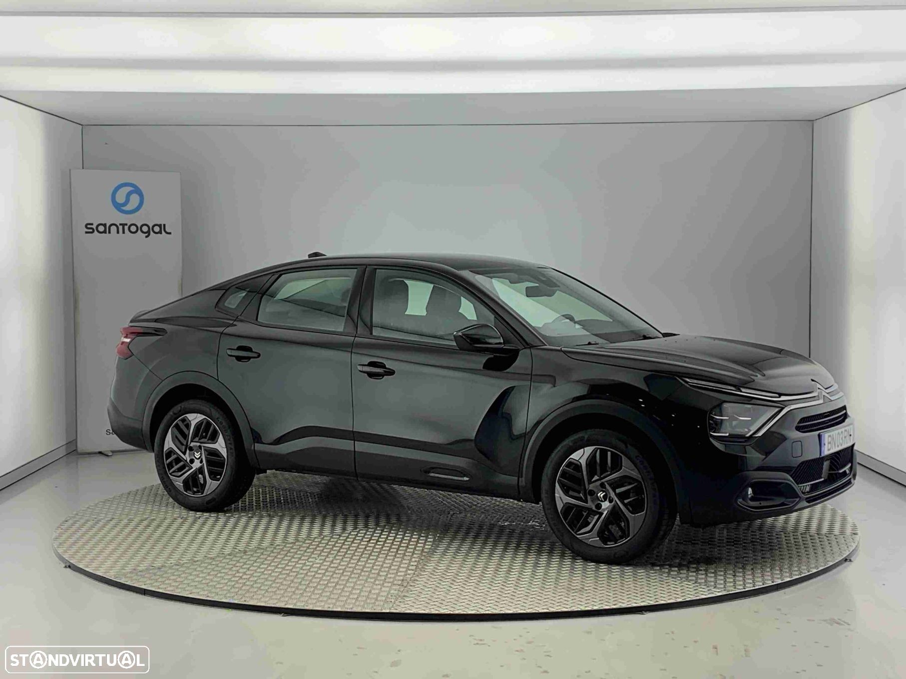 Citroën C4 X 1.2 PureTech Plus EAT8 - 1