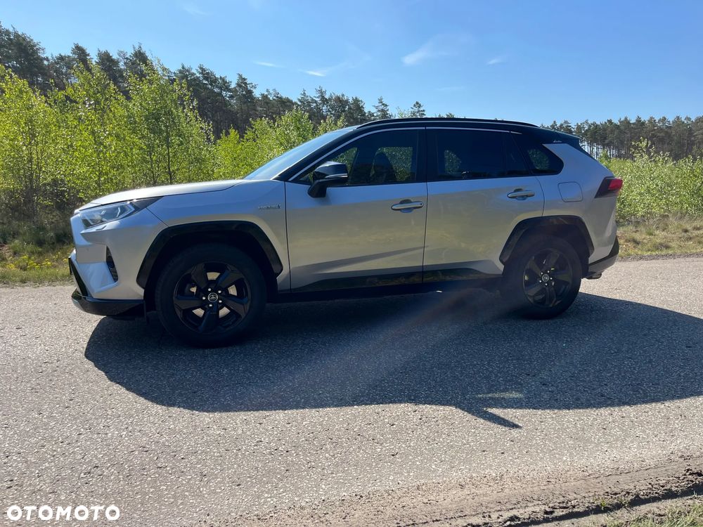 Toyota RAV4 - 1