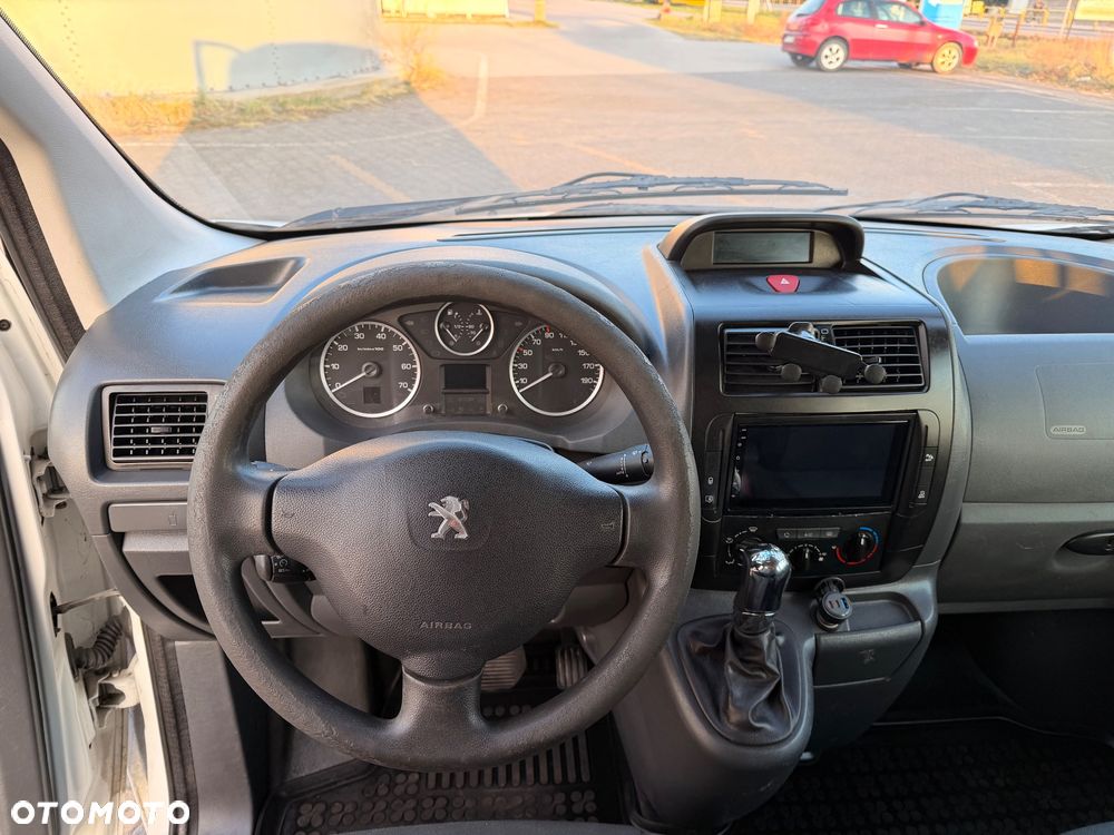 Peugeot Expert - 12