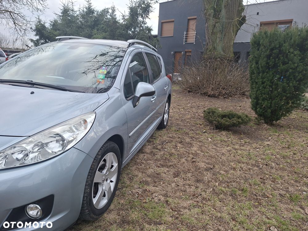 Peugeot 207 - 2