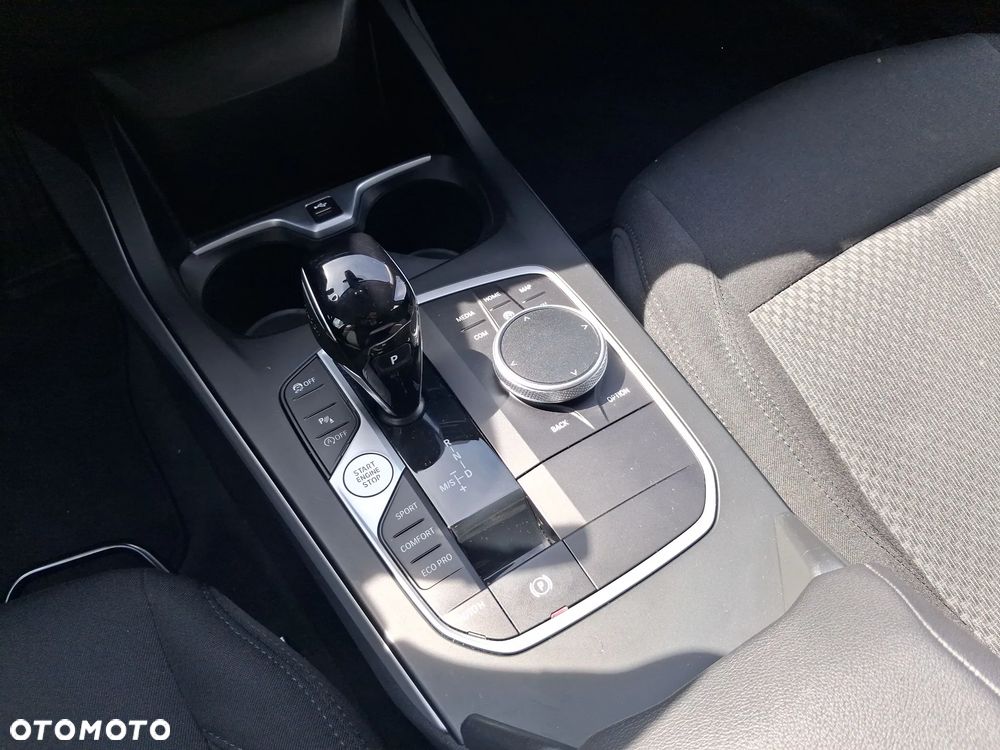 BMW Seria 1 118i Advantage - 13