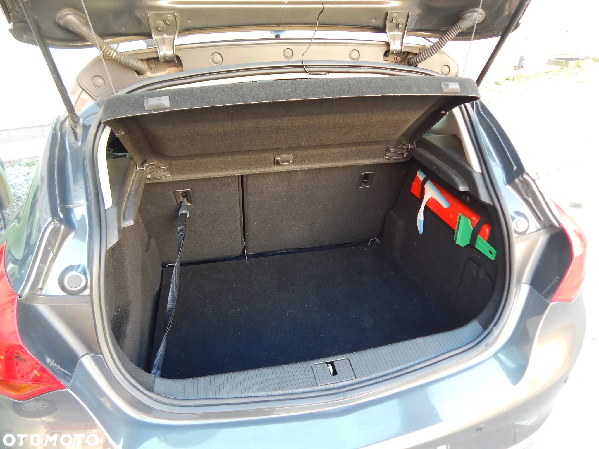 Opel Astra IV 1.4 T Active - 16