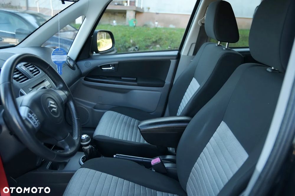 Suzuki SX4 - 24
