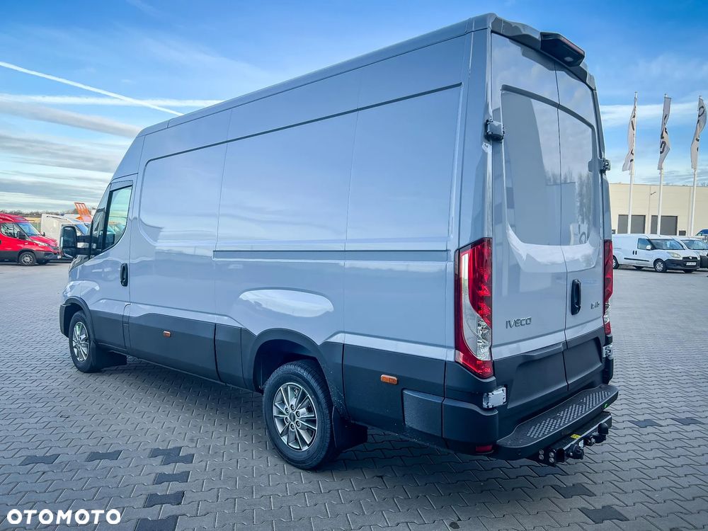 Iveco DAILY - 25