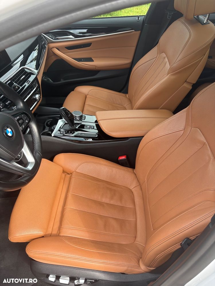 BMW Seria 5 540i xDrive AT - 10