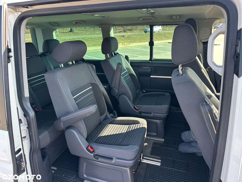 Volkswagen Multivan - 13