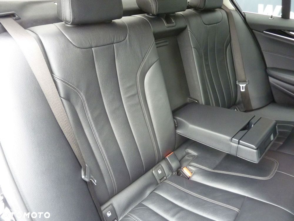 BMW Seria 5 - 15