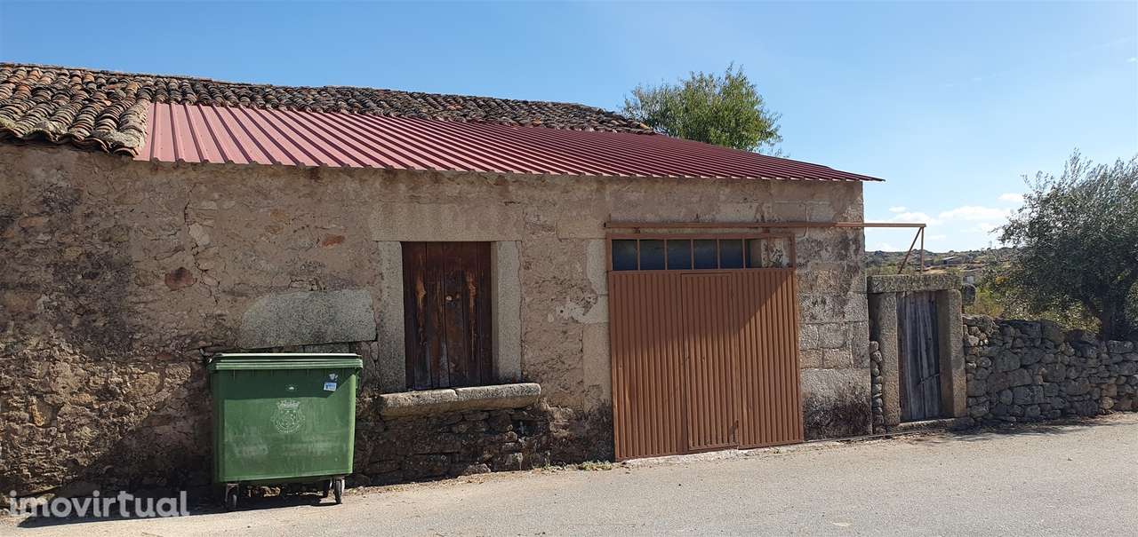 Armazém  Venda em Algodres, Vale de Afonsinho e Vilar de Amargo,Figuei - Grande imagem: 2/5