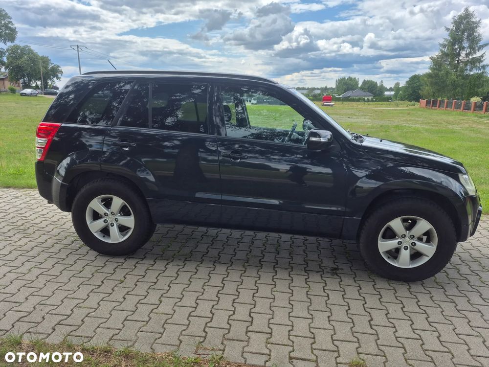 Suzuki Grand Vitara 2.4 De Luxe - 7