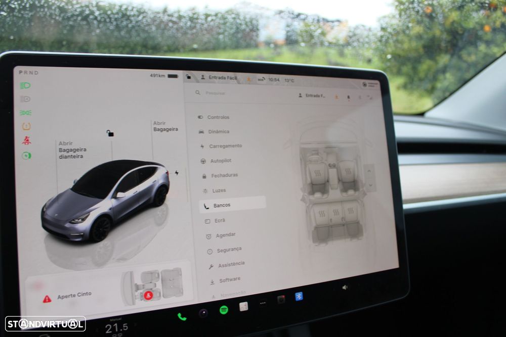 Tesla Model Y Long Range Dual Motor AWD - 13