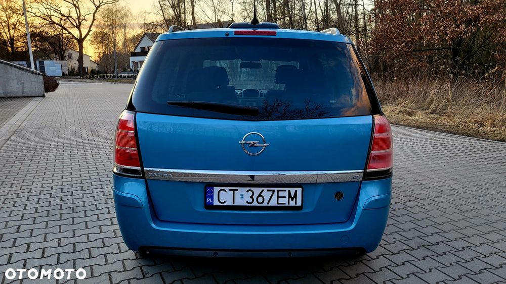 Opel Zafira 1.8 Easytronic Family Plus - 10