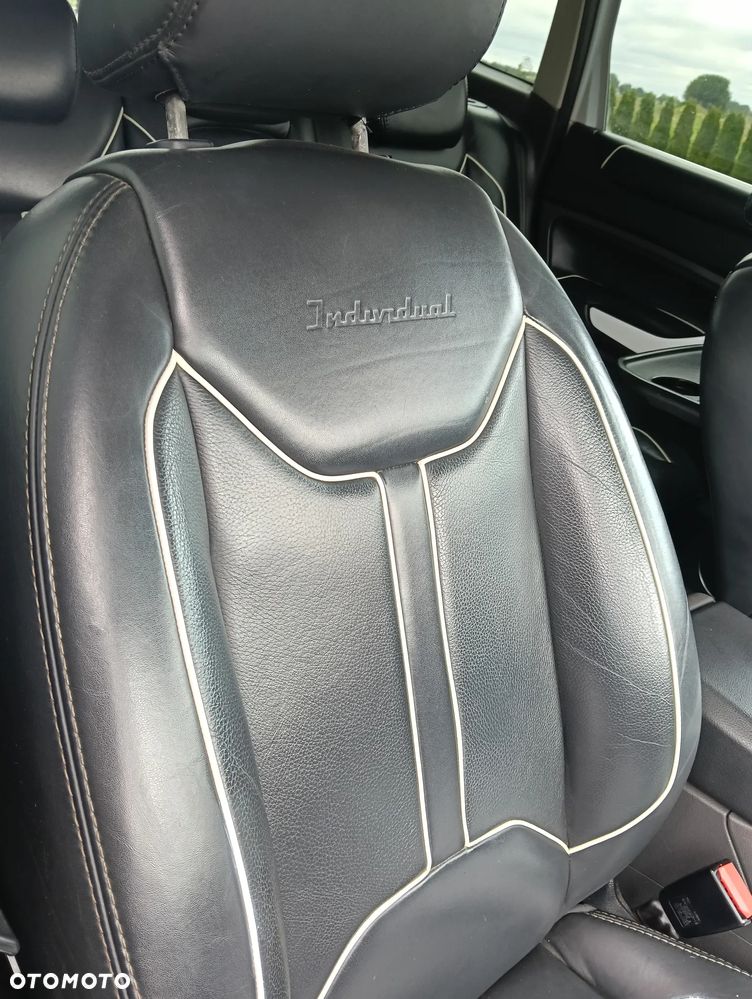 Ford Kuga - 36