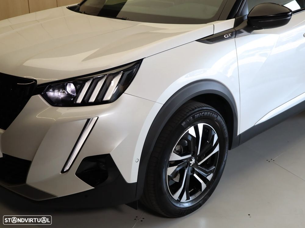 Peugeot 2008 1.2 PureTech GT - 10
