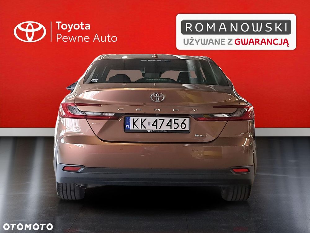 Toyota Camry - 9