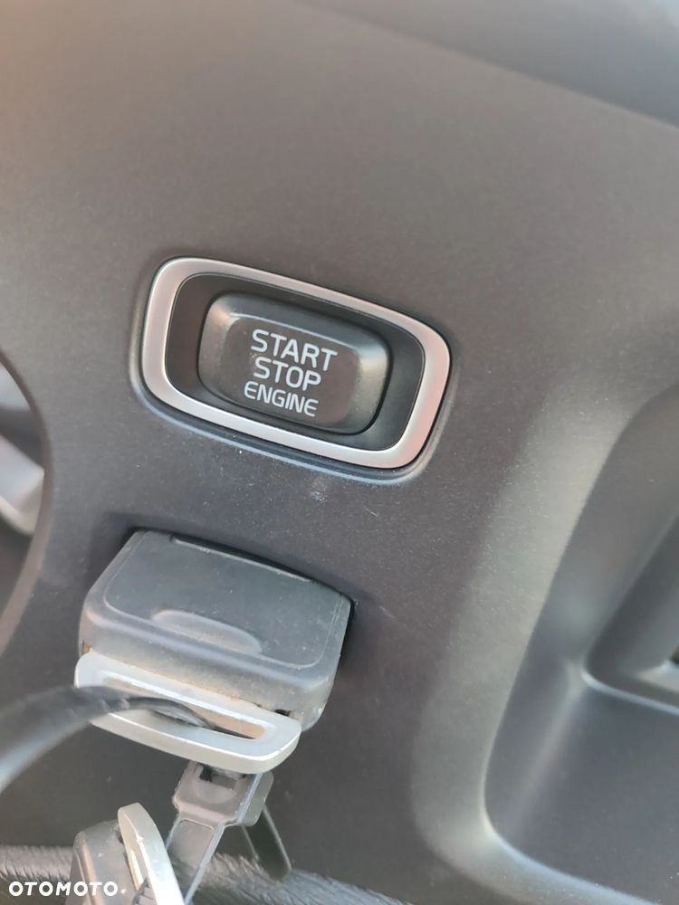 Volvo V40 D2 Momentum - 21