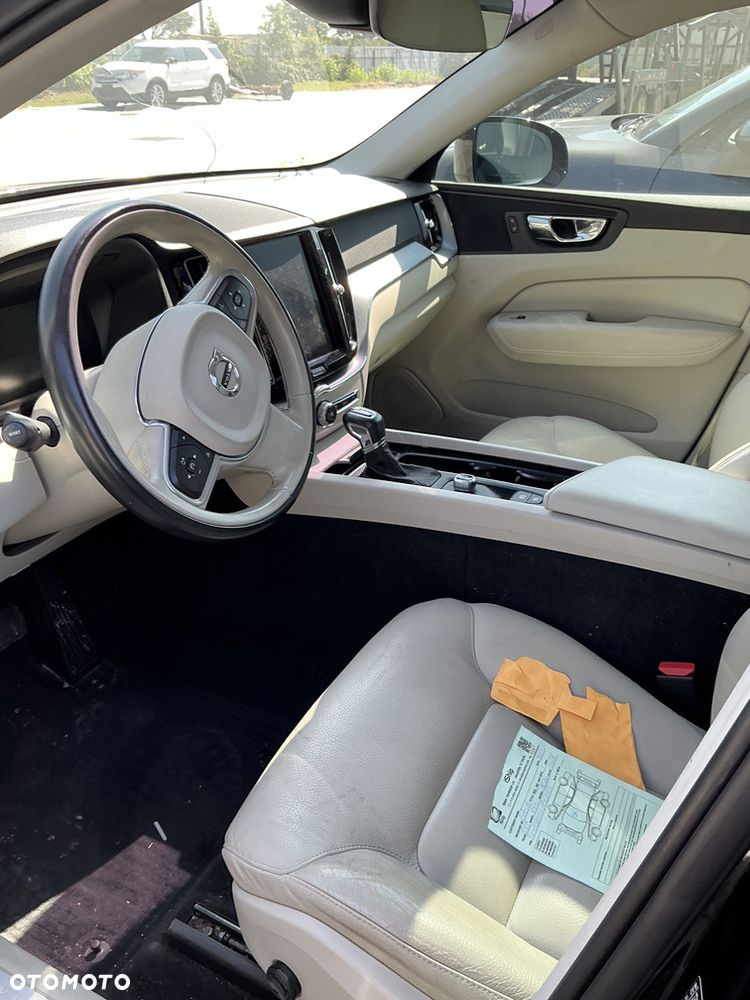 Volvo XC 60 T5 AWD Inscription - 24