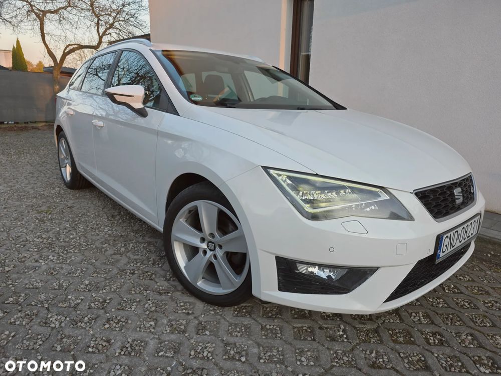Seat Leon 2.0 TDI DPF Ecomotive DSG FR - 3