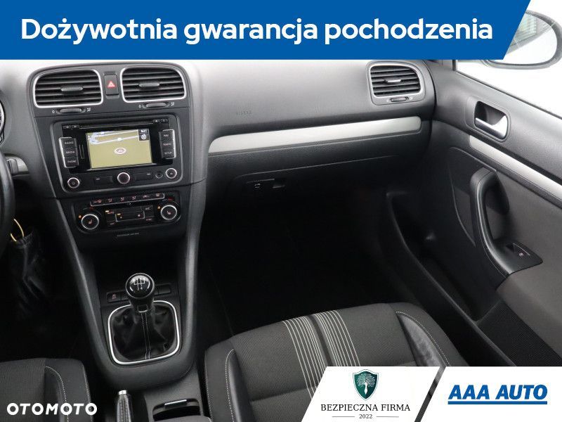 Volkswagen Golf Variant - 10