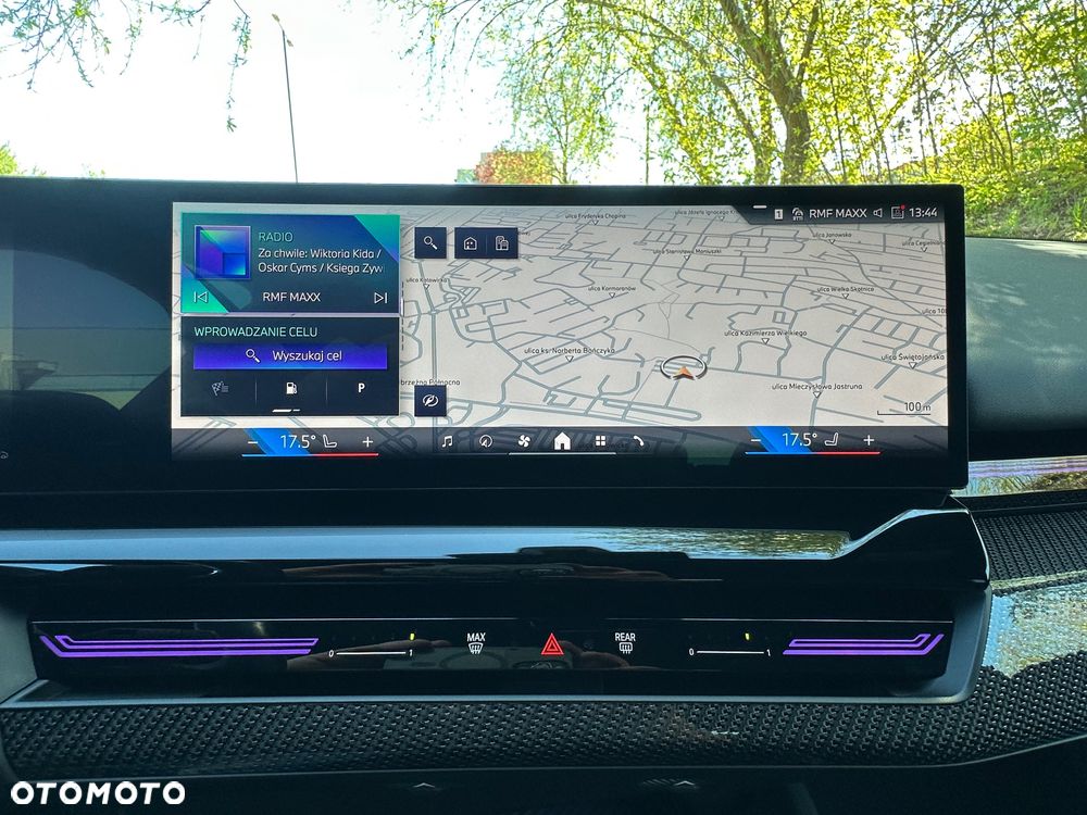 BMW Seria 5 520d xDrive - 32