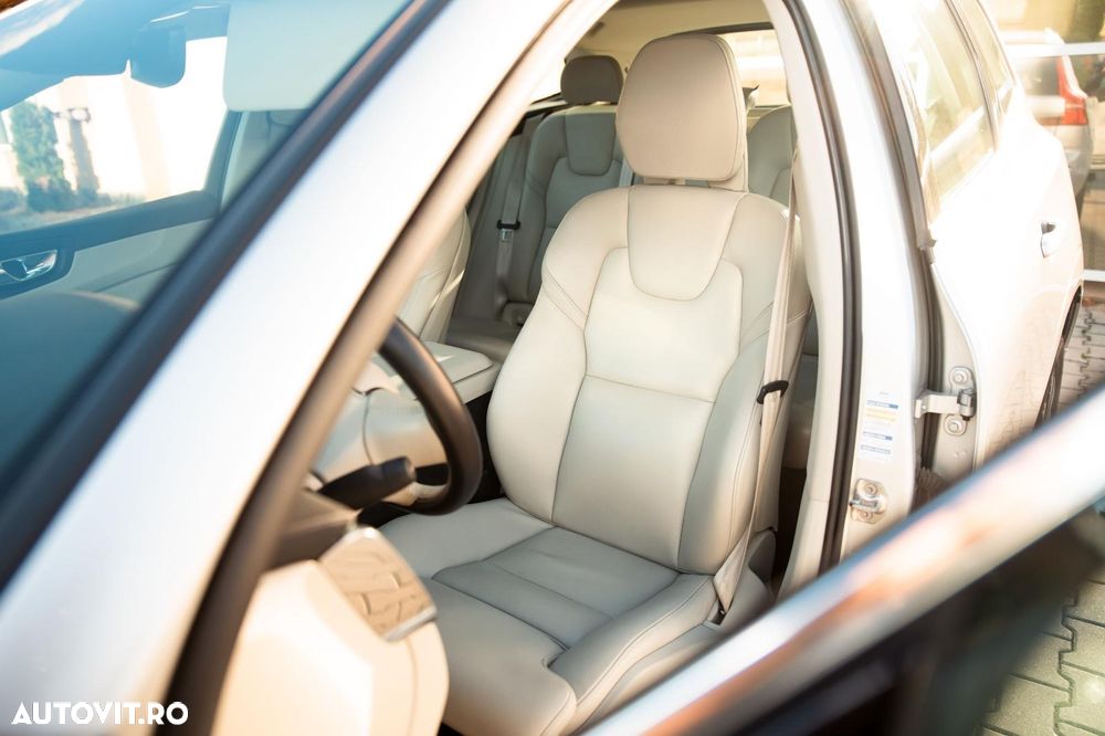Volvo XC 60 - 6