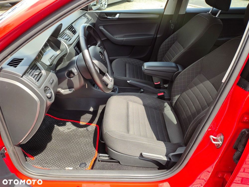 Skoda RAPID Spb 1.0 TSI Ambition - 16
