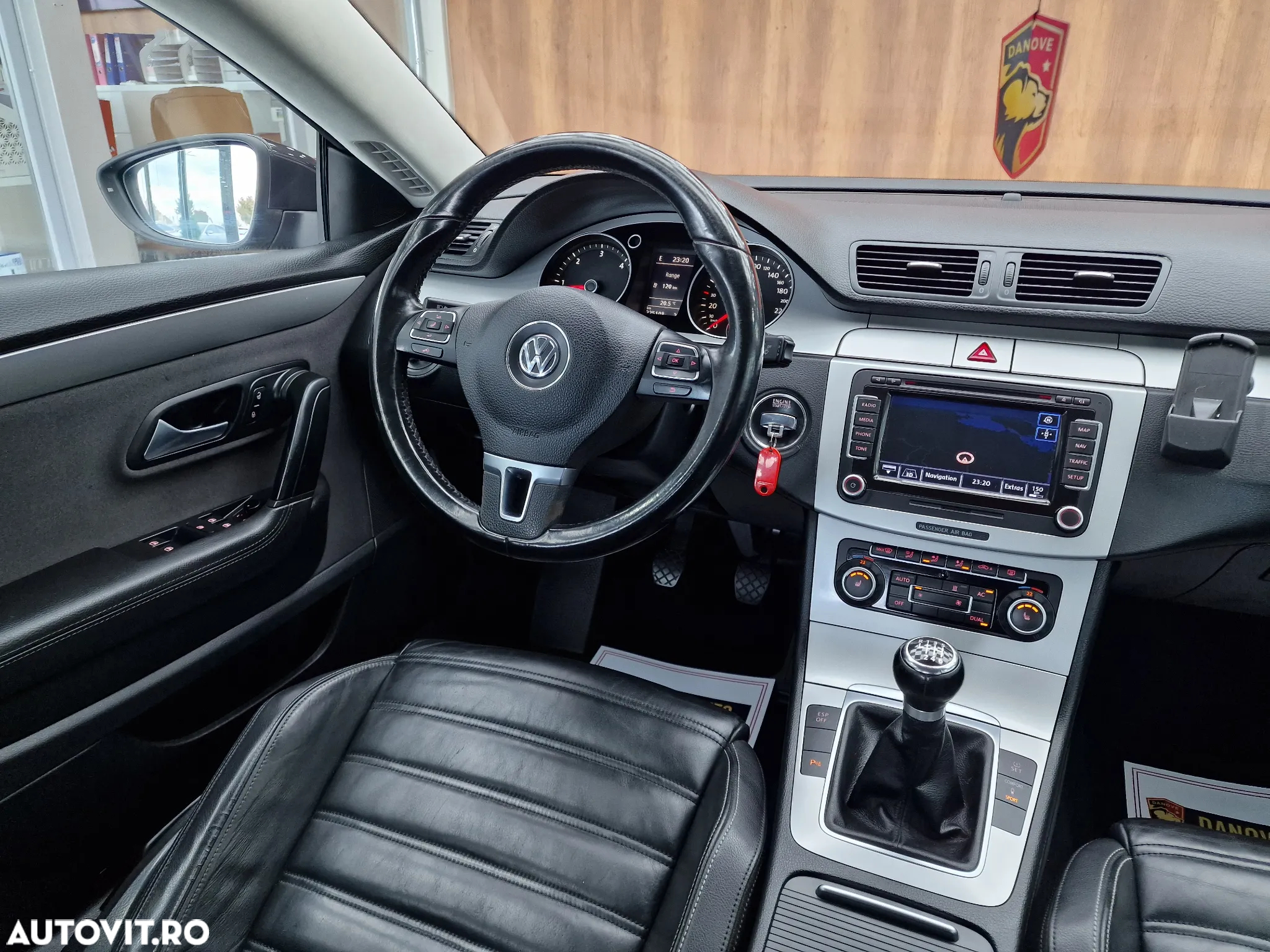 Volkswagen Passat CC 2.0 TDI - 17