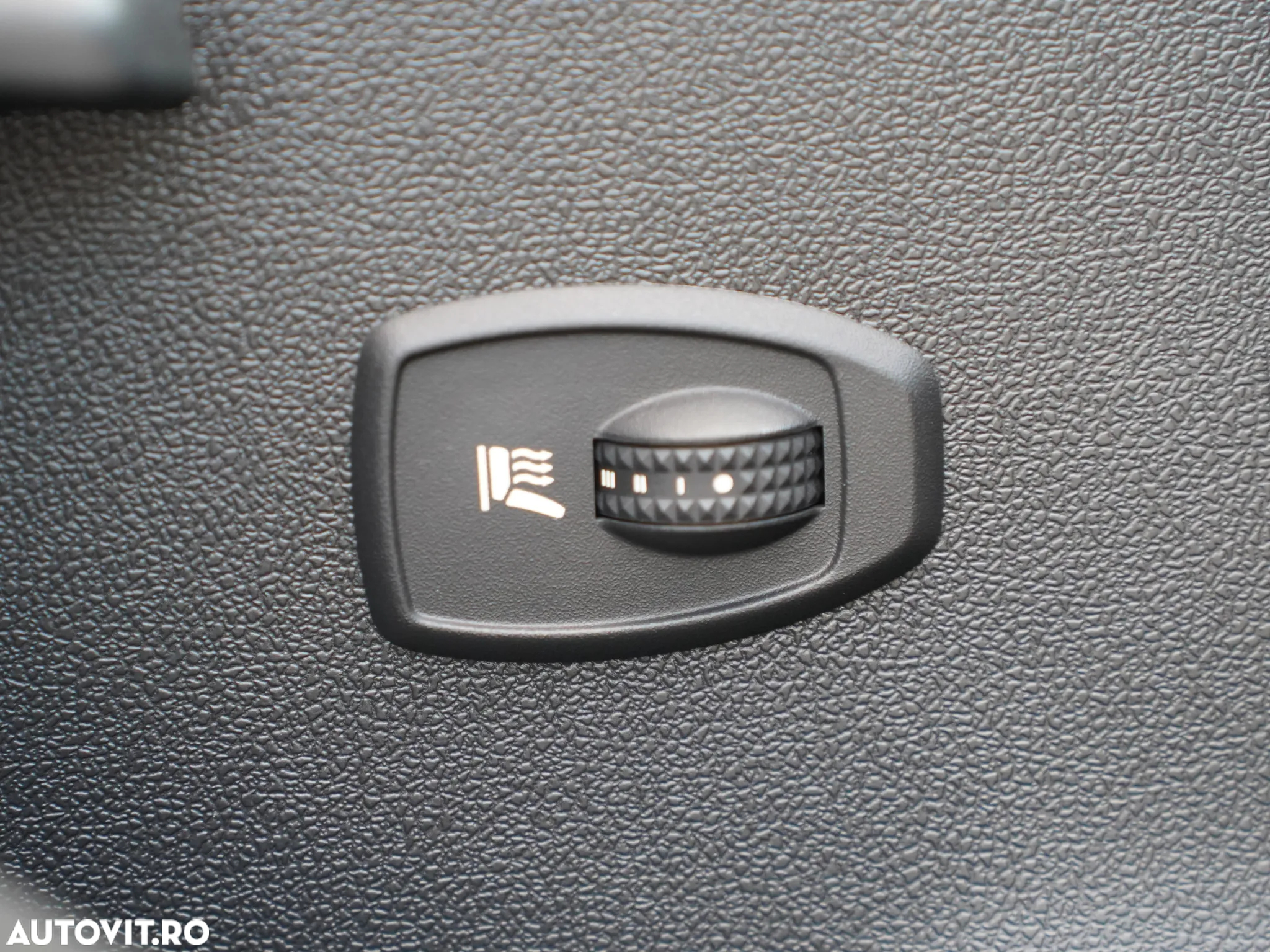 Renault Megane Grandtour TCe 130 Bose Edition - 25