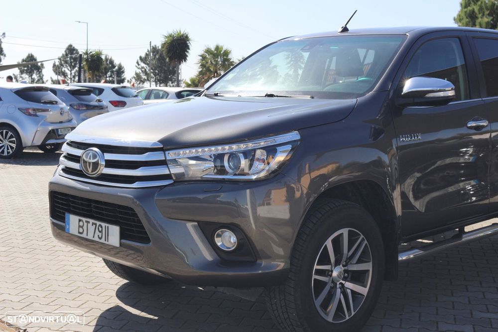 Toyota Hilux 2.4 D-4D 4WD Tracker - 11