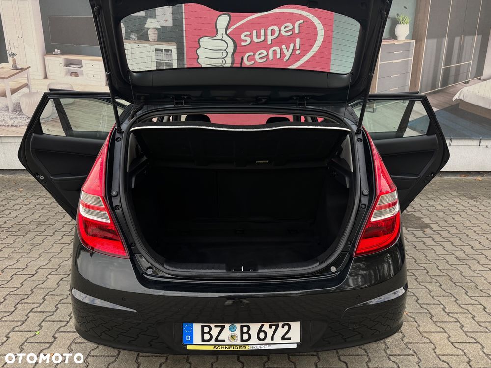Hyundai i30 - 23