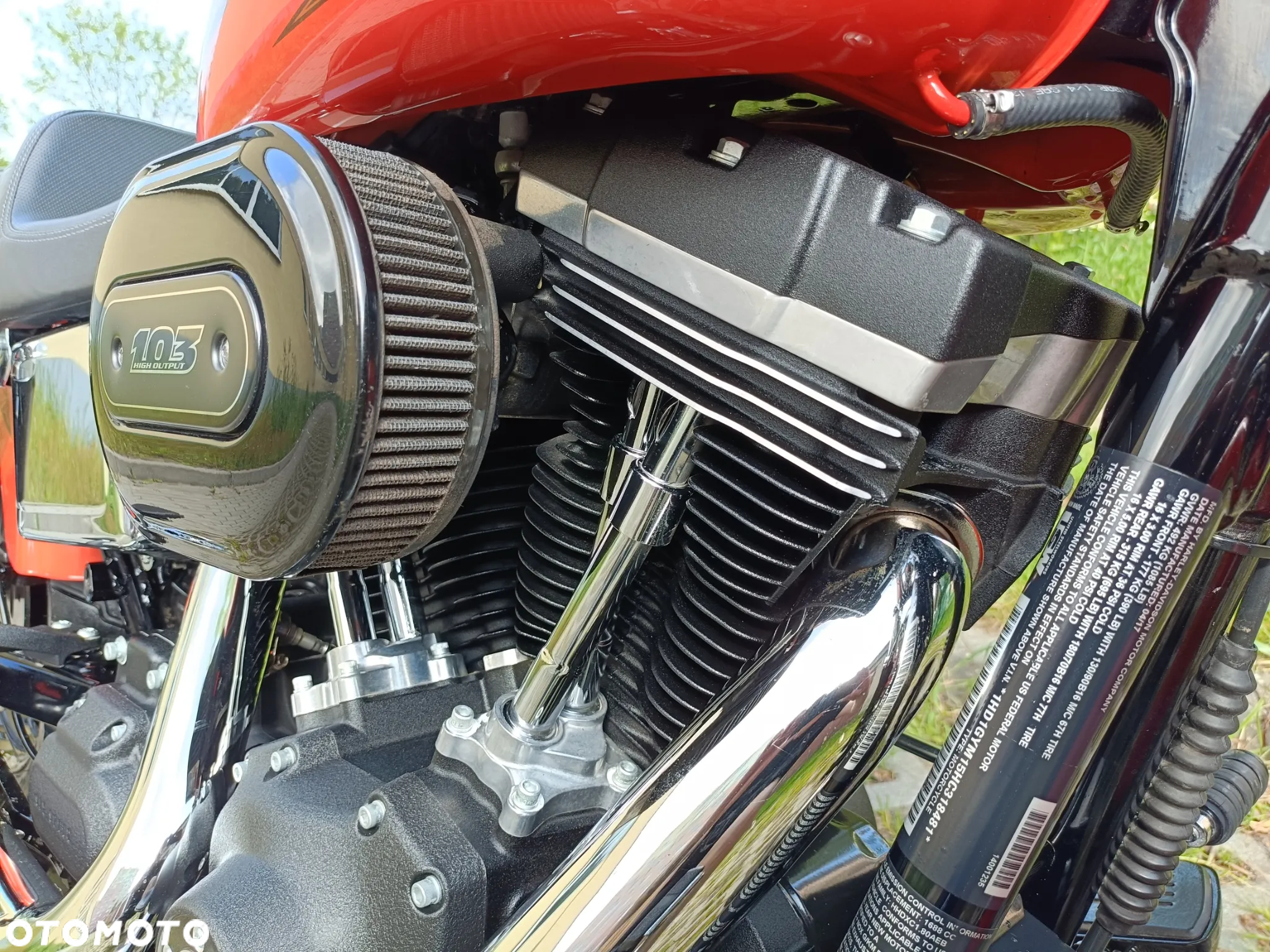 Harley-Davidson Dyna Fat Bob - 32
