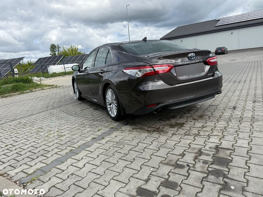 Toyota Camry 2.5 Hybrid Executive CVT - 4
