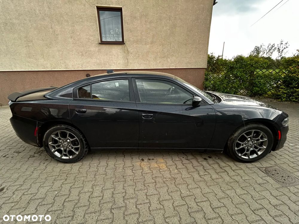 Dodge Charger - 4