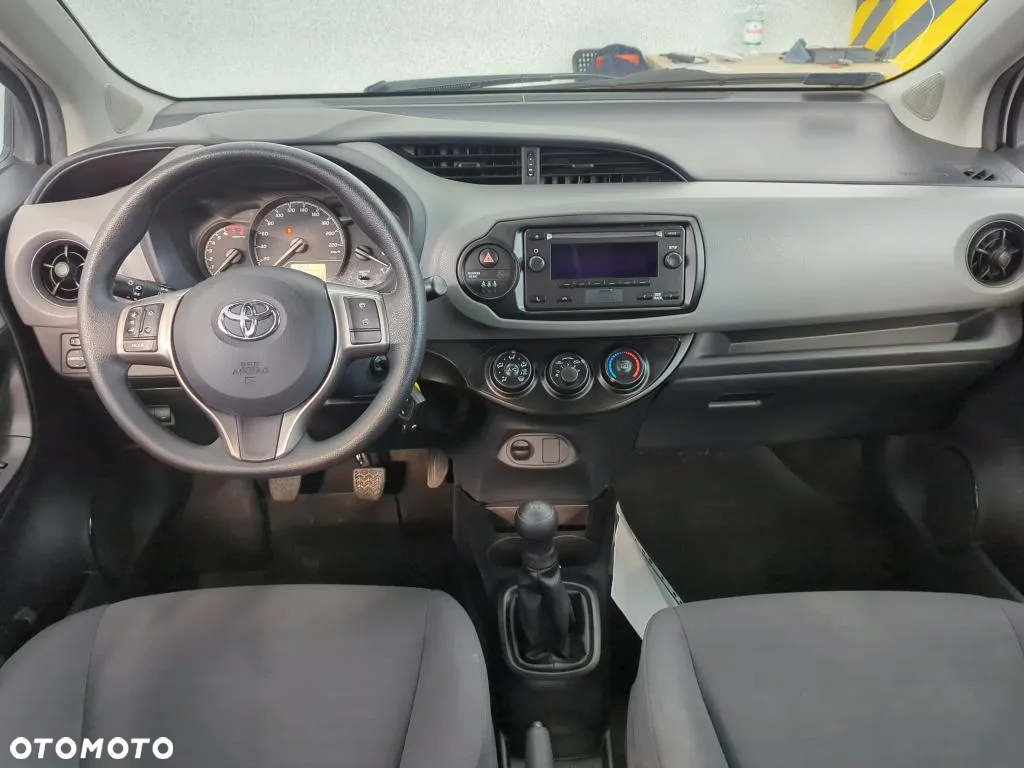 Toyota Yaris 1.0 Active - 5