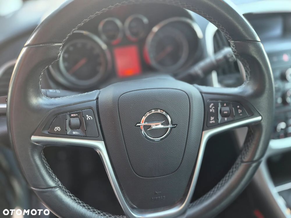 Opel Astra 1.6 Design Edition - 17